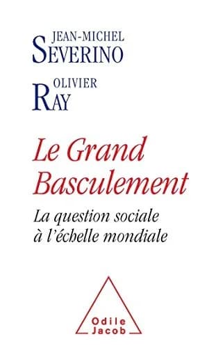 Cover of Social Issues on a Global Scale / Le Grand Basculement
